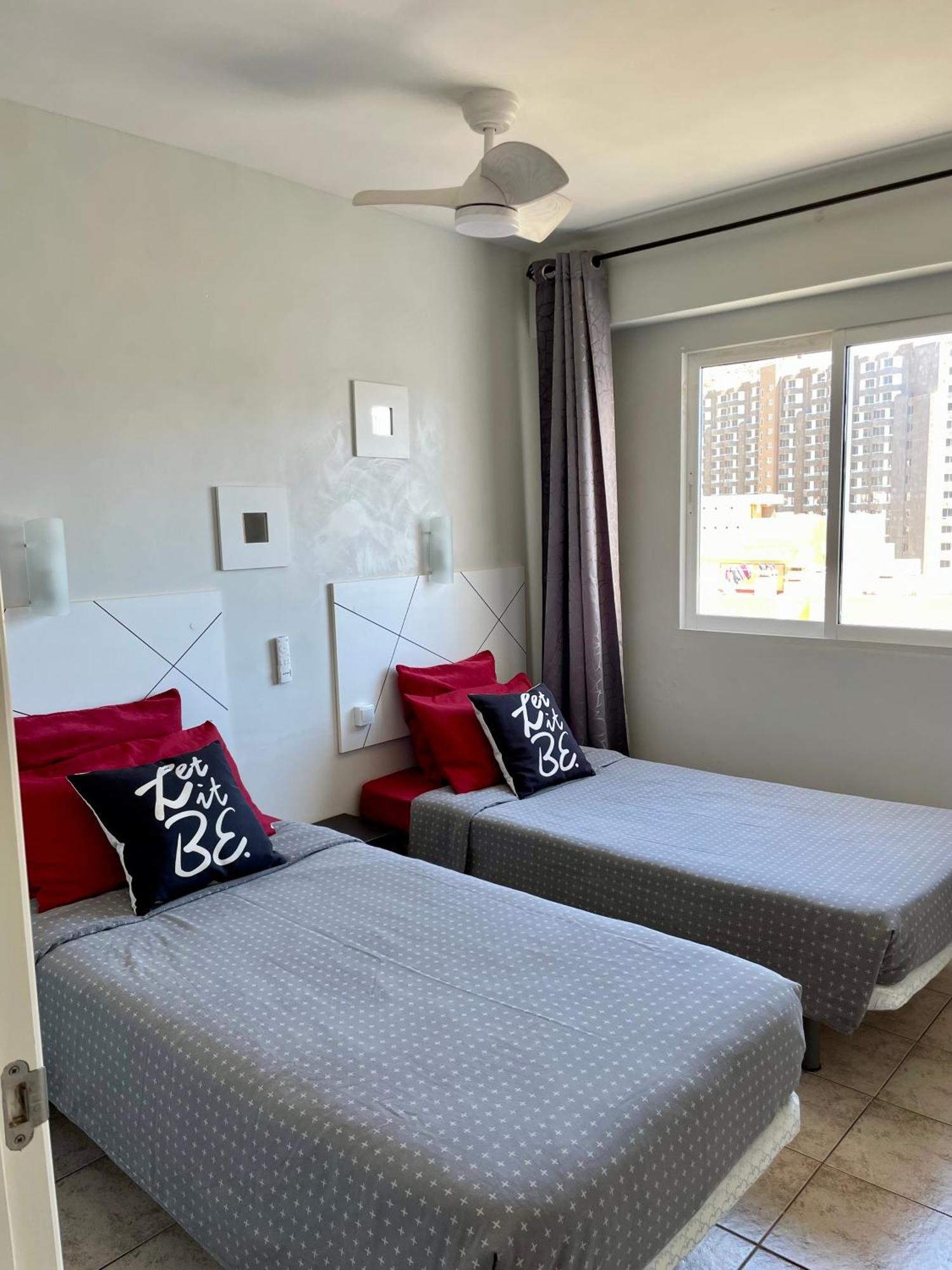 First Line, Upscale Apartment Los Cristianos! 11Thfloor Views Arona  Bagian luar foto
